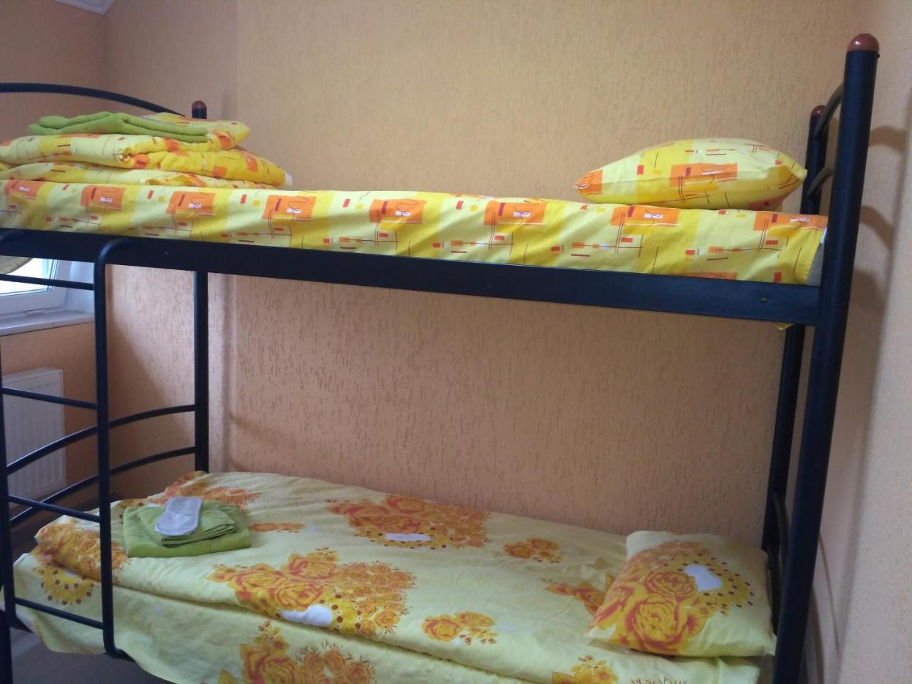 Motel Lutsʼk Extérieur photo